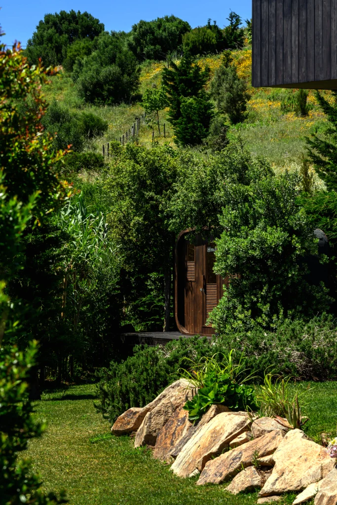 148 Sauna and Jacuzzi_